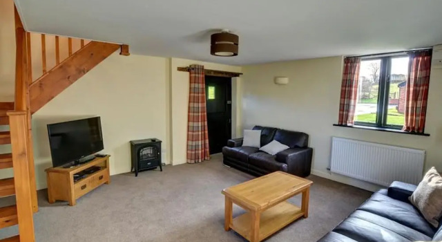 Quaint Holiday Home in South Wales With Sunny Gardens, Забронировать Отель Отели Сноудония с парковкой, Парковка