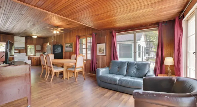 Lake Huron Beachfront Cabin w/ Free Boat Rentals, Varaa Lomakoti  