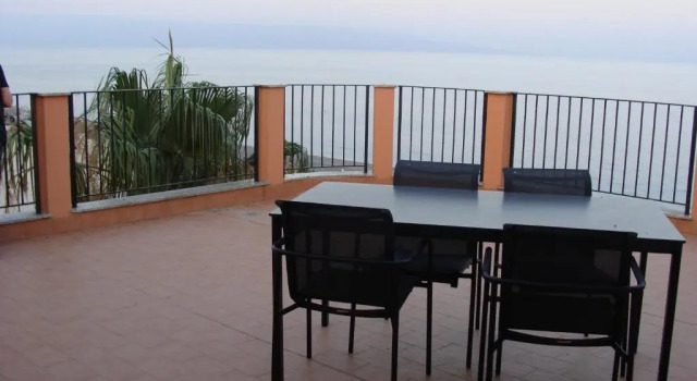 Апартаменты Пентхаус с 2 комнатами Case Vacanza Alega Mare