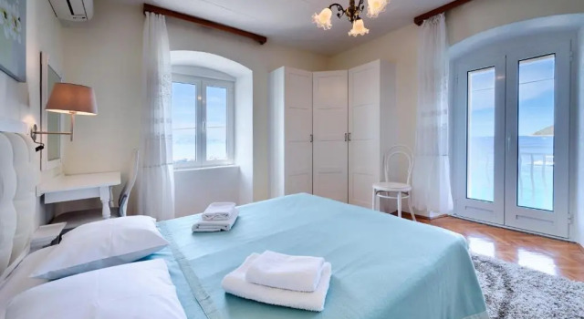 Двухместный номер Standard с балконом и с видом на море Mira Sea Front Guesthouse