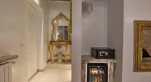 Двухместный номер Deluxe Spagna Luxuryn Trevi