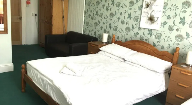 Трёхместный семейный номер Standard College Guest House