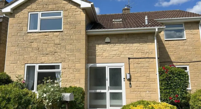 Коттедж Charming 4-bed House in Cheltenham, Free Parking