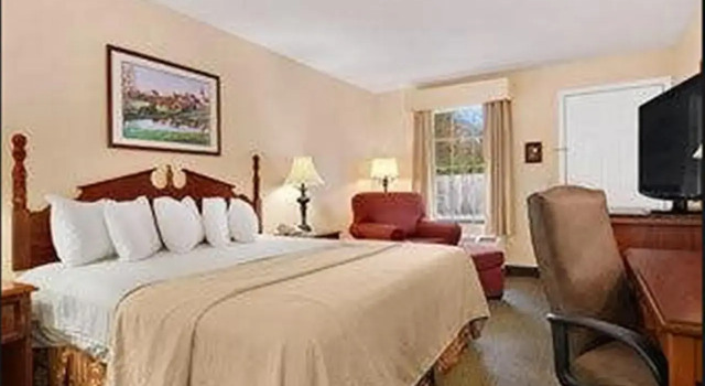 Jameson Inn Sanford, Забронировать Отель Сэнфорд Северная Каролина