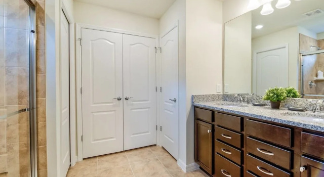 Коттедж Solterra Resort - Brand NEW 5bed Pool Home #5st417