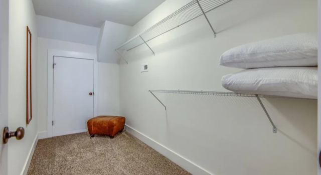 Nashville Bungalow w/ HOT TUB 10 min From Downtown!