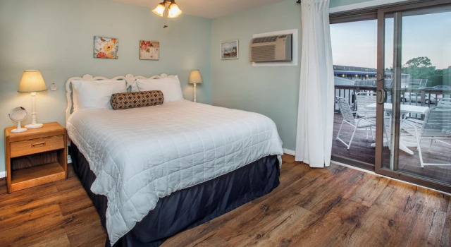 Люкс с 2 комнатами Beachcomber Resort at Montauk