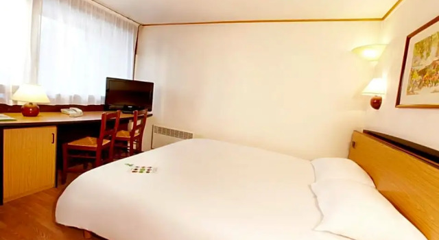 Номер Economy Le 2 By Hotel Akena - La Ferté Bernard