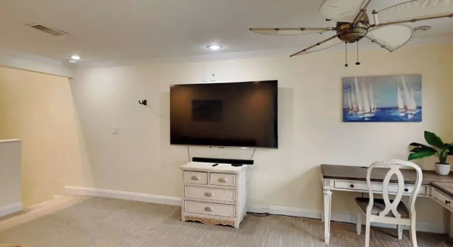 Buena Vida Townhomes by Southern Vacation Rentals, Забронировать Дом для отпуска Отели Наварр с парковкой, рядом с Navarre Beach Fishing Pier, Парковка