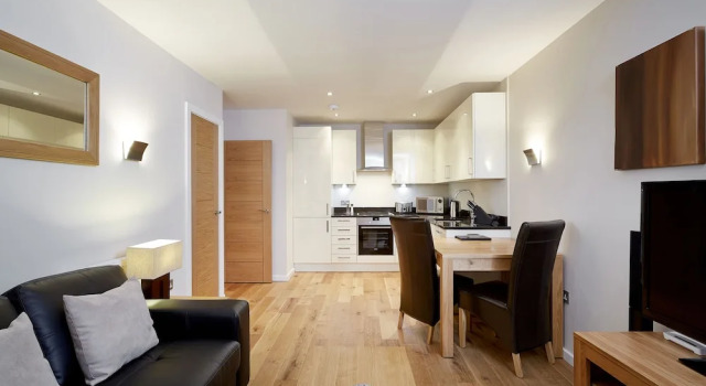 Mulberry House By Esa, Rezervați Hotel Hoteluri de afaceri în Merseyside, 4* 5*