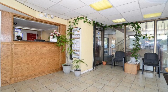 Americas Best Value Inn Schenectady, Rezerwuj Hotel Hotele w Schenectady z parkingiem, Parking