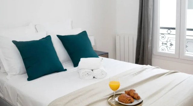 Central Paris 1BR near Montorgueil, Забронировать Апартаменты/квартира Париж Иль-де-Франс, рядом с Станция метро Rambuteau