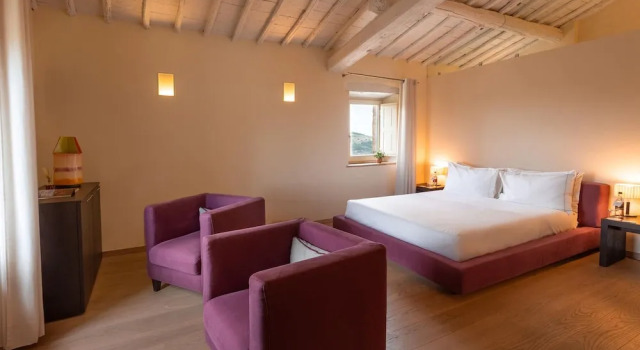 Номер Classic Mastrojanni Relais - Small Luxury Hotels of The World