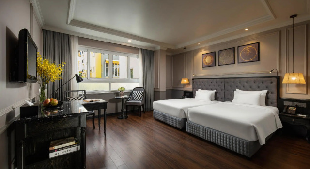 Полулюкс Imperial Hotel & Spa