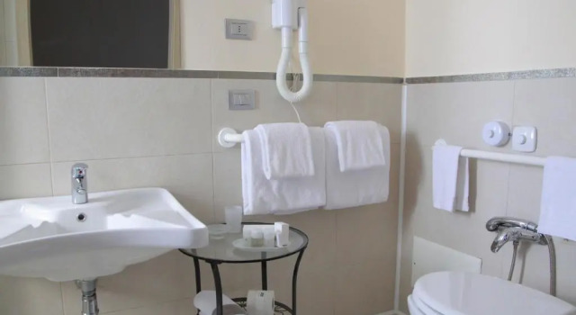 Трёхместный номер Standard с балконом Club Azzurro Hotel & Resort