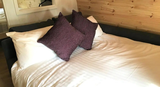 Капсула Inglewood House and Spa