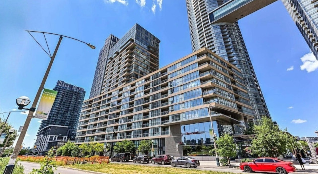 The Yorkmont Toronto, Забронировать Отель Торонто Greater Toronto Area, рядом с Театр Принцесса Уэльса