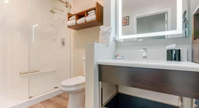 Люкс Antioch Inn and Suites