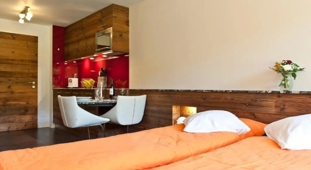 Studio Castor Zermatt, Забронировать Отель Отели Церматт с парковкой, рядом с Горнолыжный подъемник Маттерхорн Гласье Парадайз, Парковка