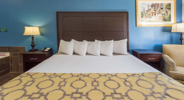 Double Studio Suite Baymont by Wyndham Anderson