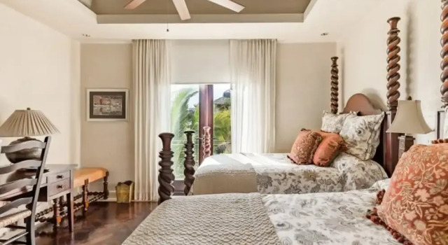 The Ultimate Holiday Villa in San José del Cabo With Private Pool and Close to the Beach, San Jose Del Cabo Villa 1008, Забронировать Вилла Отели Южной Нижней Калифорнии с парковкой, Парковка