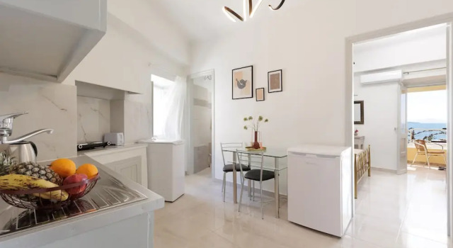 Апартаменты c 1 комнатой с балконом и с видом на море Salt & Sun Apartments by Konnect, at Kaminaki Beach