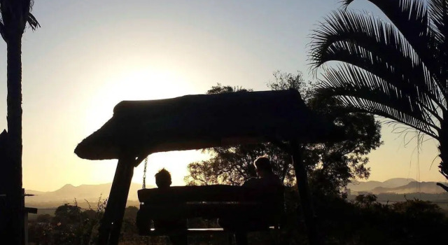 The Ostrich Manor, Boek Hotel Hartbeespoort 