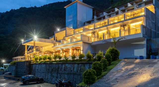 Bhotekoshi Heli Resort and Spa