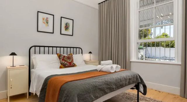 Коттедж Trendy Heritage Home in Woodstock