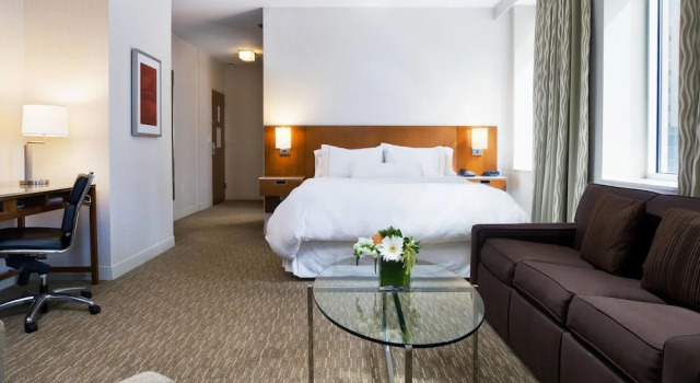 Двухместный Полулюкс Renewal с видом на город The Westin Minneapolis