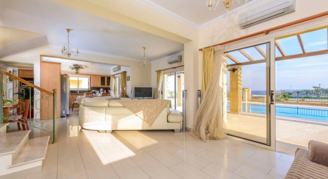 Villa Oasis, Réserver Villa Hôtels 4 étoiles à Protaras, près de Pernera P Beach, 4*