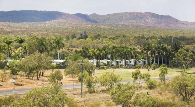 Кровать в общем номере Discovery Parks - Argylla