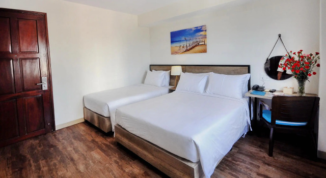 Трёхместный номер Superior Golden Lotus Hotel