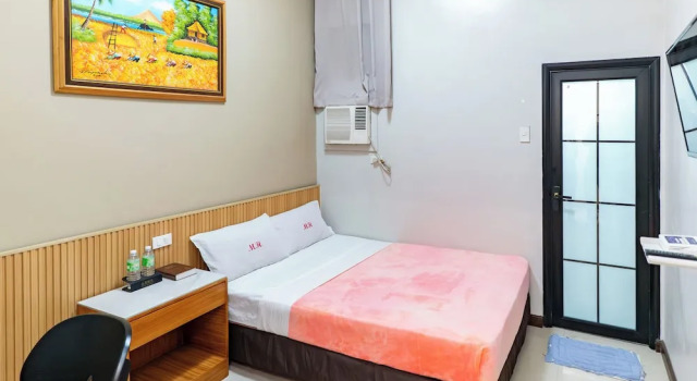 Номер Standard MH Metro Hotel