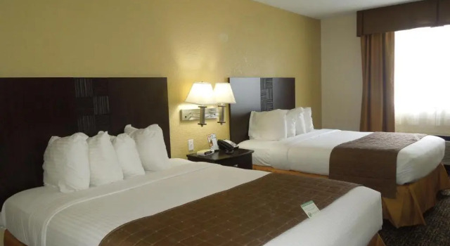 Люкс с 2 комнатами Best Western Elyria