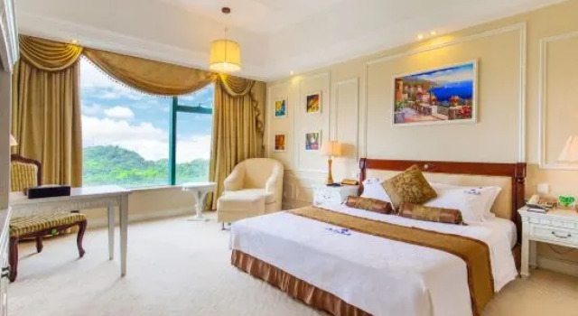 Двухместный номер Standard с видом на сад Jiang Men Palace International Hotel