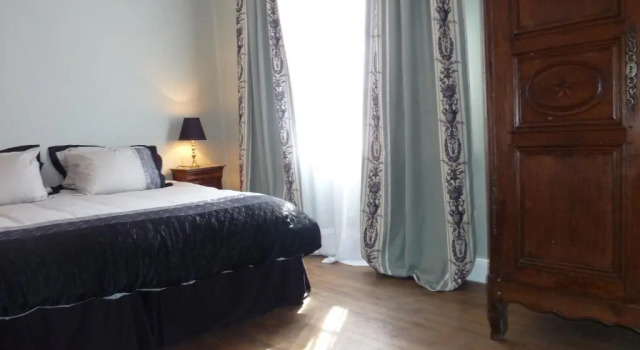 Le Logis Alexandra BnB, Забронировать Отель Ла-Тримуй Вьен