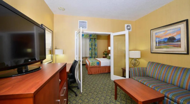 Люкс Best Western PLUS Fresno Inn