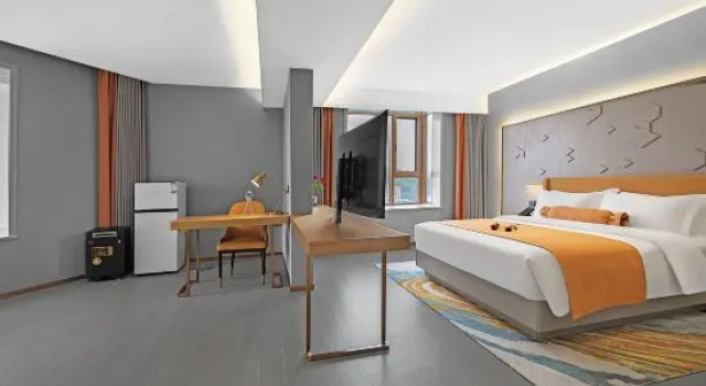 Люкс Business Fuyang Jia Centennium Hotel (Detailong Road)