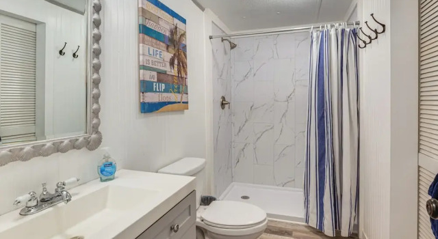 Коттедж с 2 комнатами Steps to Ocean: Surfside Beach Home w/ Patio