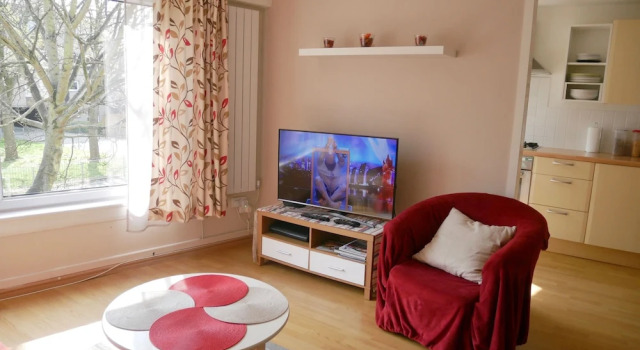Bright 2 Double Bedrooms Apartment, Prenota Appartamento Hotel a Lothian con parcheggio, Parcheggio