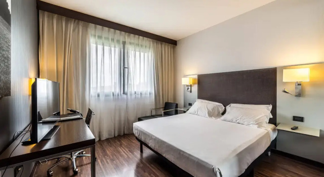 Двухместный номер Standard AC Hotel Padova by Marriott