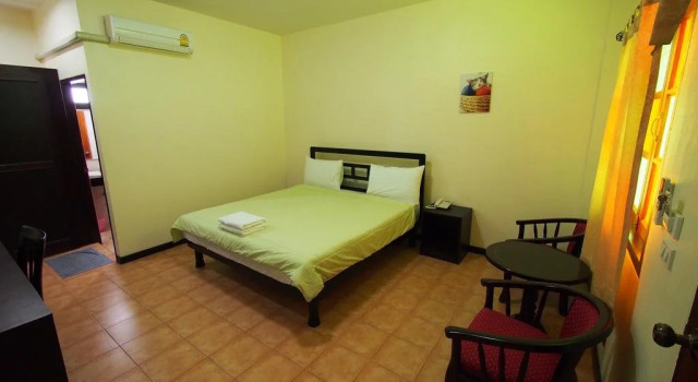 The Rich Residence, Rezervovat Hotel Hotely v Central Thailand s parkováním, Parkování