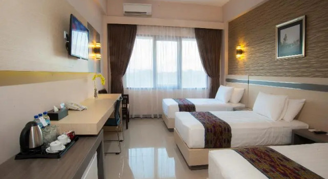 Номер Standard с красивым видом из окна Lombok Raya Hotel