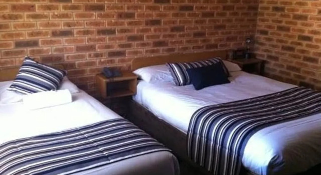 Condobolin Motor Inn, Забронировать Мини-отель Кондоболин Central West NSW