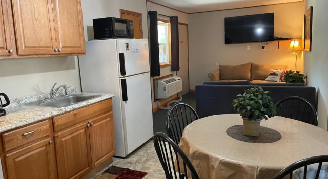 Люкс Hunters Friend Resort near Table Rock Lake