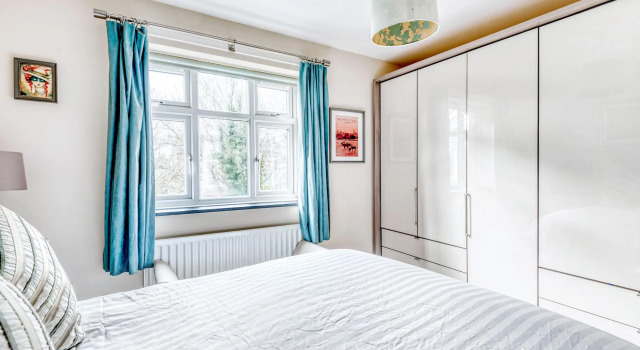 Stunning and Warm Home in Wandsworth by Underthedoormat