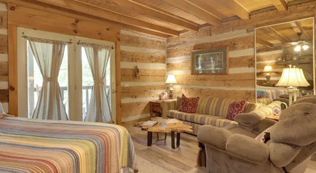 3 Mi to Natl Park: Townsend Apt on Little River!