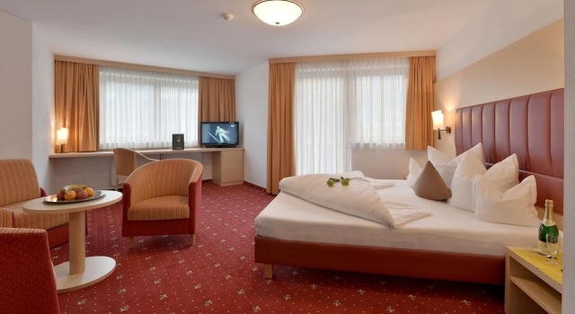 Четырёхместный номер Comfort c 1 комнатой с видом на горы Hotel Gasthof Jäger Zillertal