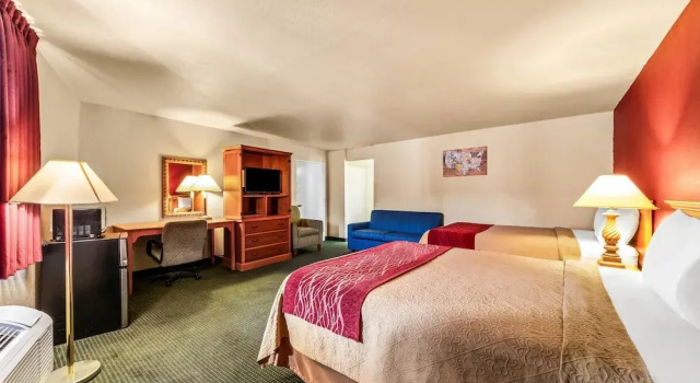 Standard Vierer Zimmer Econo Lodge Del Rio